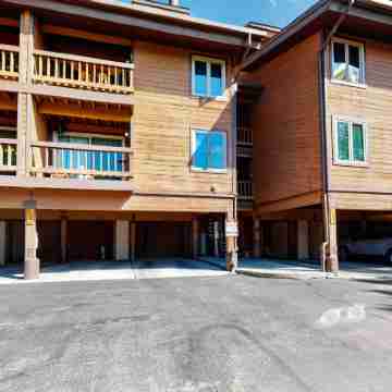 Sunrise Condominium Hotel Exterior