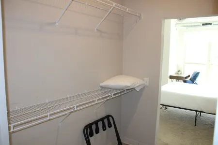 Hot Tub and Fitness Center Access - Bright Spacious Haven