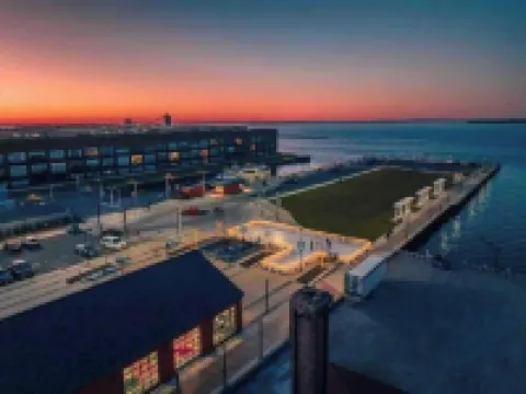 Stylish Condo Downtown Sandusky