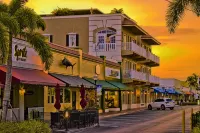 The Seaside Treasure *Sparkling Pool w Guesthouse* Stanton Optical附近的飯店