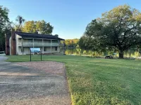 Waterfront Private Retreat - Near Downtown Hotels in Dover