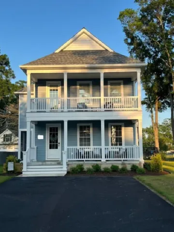 Island Blue Getaway! Brand new charming family friendly Home on Kent Island MD Hotels in Queen Annes County