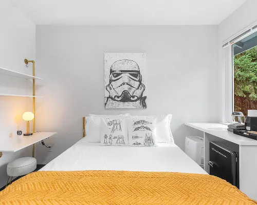 ห้องสมาธิ jedi ของลูก โรงแรมใกล้ฟรีมอนท์ โทรล