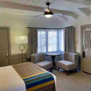 Bright Angel Lodge – Inside the Park Rooms