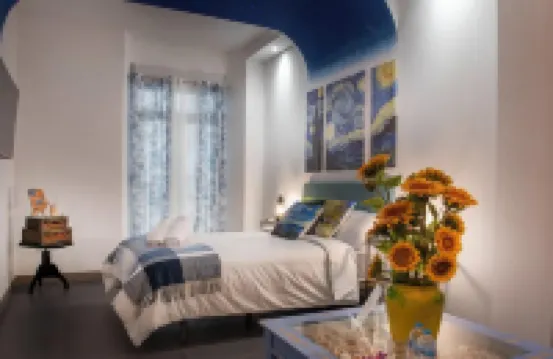 Molucano Themed Rooms