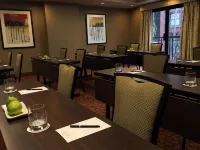 The Paramount Hotel Portland Hotels near Heritage Tree Park