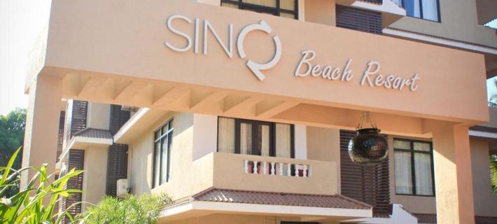 Sinq Beach Resort โรงแรมในคาแลนกูต
