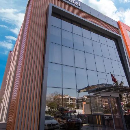 Dovv Hotel Busıness Отели рядом с достопримечательностью «Газиэмир»