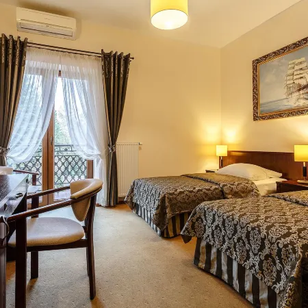 Hotel Robert's Port