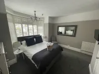 Grosvenor Lodge Guest House Hotel di Christchurch