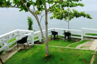 Cliffside Resort