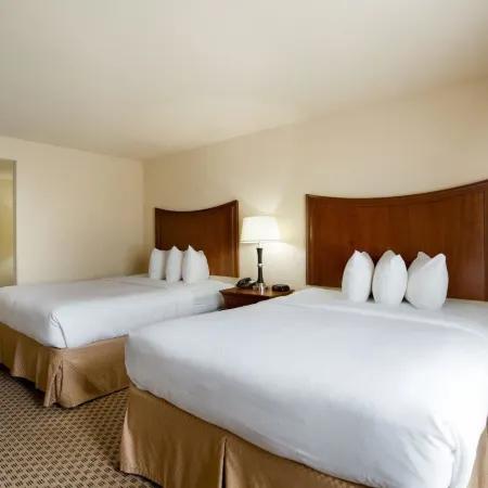 Quality Suites Huntsville Near University