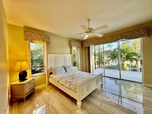 Lighthouse 1124 3 Bedroom Home by Redawning Hotels in Marco Island