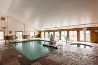 Nature Views Pool Access Mountain Hideaway Hotels in 