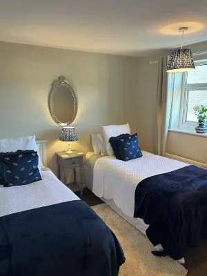Peak District - 2 Beds - Sleeps 4 - Pet Friendly