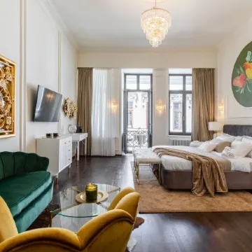 Holt Old Town Suites