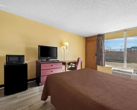 Rodeway Inn Hotels in Monroe