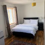 Ashmina Holiday Let with Free Onsite Parking for Small Vans and Cars Only