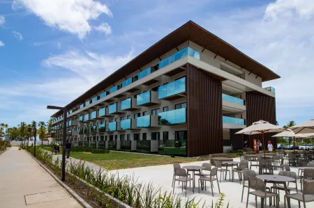 Ipioca Beach Resort Отели рядом с достопримечательностью «Hibiscus Beach Club»