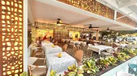 Hotel Cocoplum Beach Hotels in San Luis