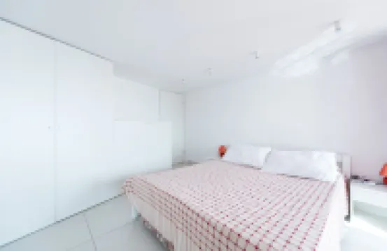 No5 Penthouse 2 Bedroom Apartment