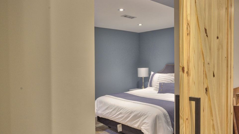 Fully Furnished Private Guest Suite