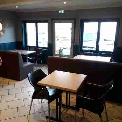 Le Salençon Dining/Meeting Rooms