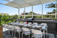 Dia's Blue 8 Bedrooms Seafront Villa