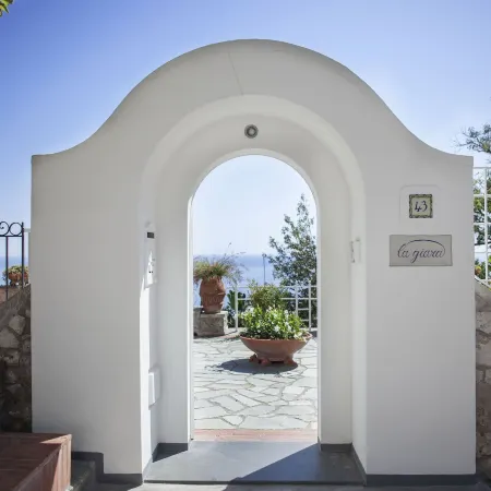 LHP Suite Superior Cottage Capri