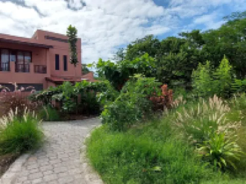 Al Mahali Villas Hotels in Galu