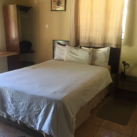 Laphroiag Luxury Chalets