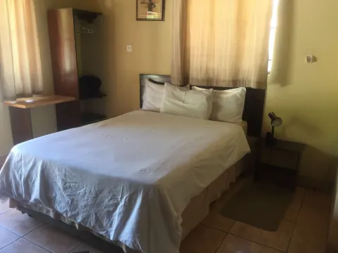 Laphroiag Luxury Chalets