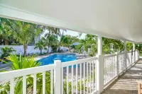 Tropical Breeze Resort - Beach