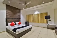 Dev Motel & Banquet Hotels in Kheda