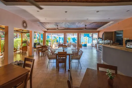 Hotel Arco Iris Отели в г. Тамариндо