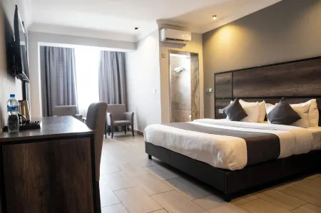 The Blowfish Hotel Отели рядом с достопримечательностью «Landmark Serviced Office»