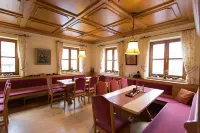 Gasthof Zur Sonne Hotel a Jettingen-Scheppach