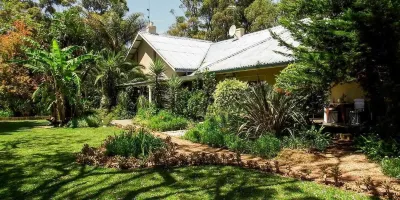 Homestead Bed and Breakfast فنادق في 