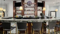 Coconut Bay Beach Resort & Spa All Inclusive - Bars