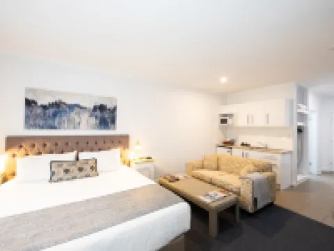 New England Motor Lodge Hotels in Glen Innes