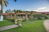 Fazenda Fiore Resort Hotels in Барра-ди-Санту-Антониу
