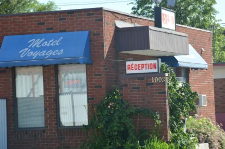 Motel Chez Nous Отели рядом с достопримечательностью «Parc Gilbert»