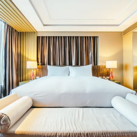 Twins Palace Hotel