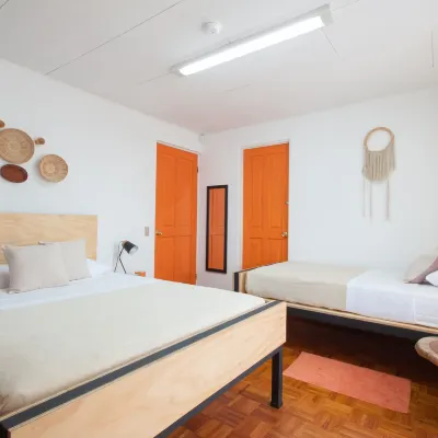 Capital Hostel de Ciudad Hotels near Jardines de Rohrmoser Park