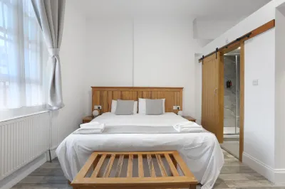 بيروم هايد بارك أبارتمنتس فنادق في 