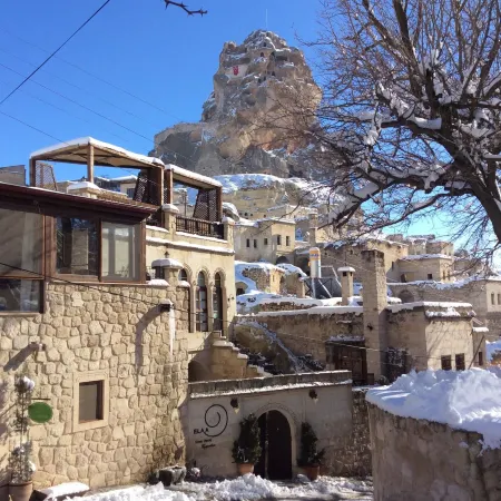 Elaa Cave Hotel