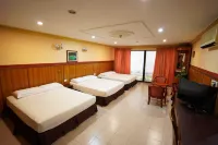 FullyWell Hotel Hotels in Kampar