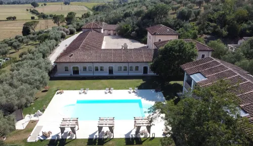Borgo Pallavicini Mori Hotels in Riano
