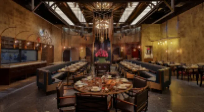 The Palazzo Prestige Club Lounge – Daily Breakfast Included with Private Check-in