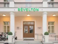 Revelton Suites Tallin Hotels in der Nähe von Saku Suurhall